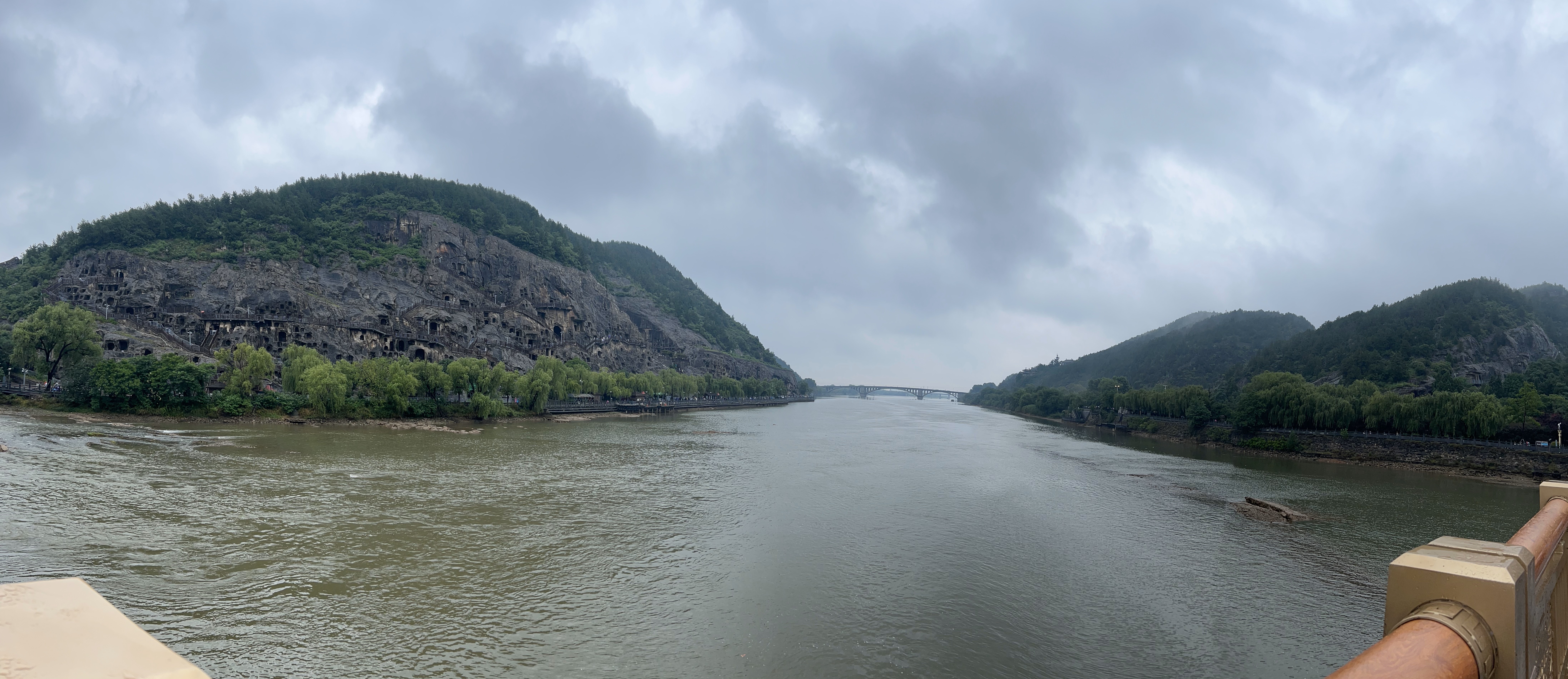 洛阳龙门石窟  Longmen Grottoes in Luoyang